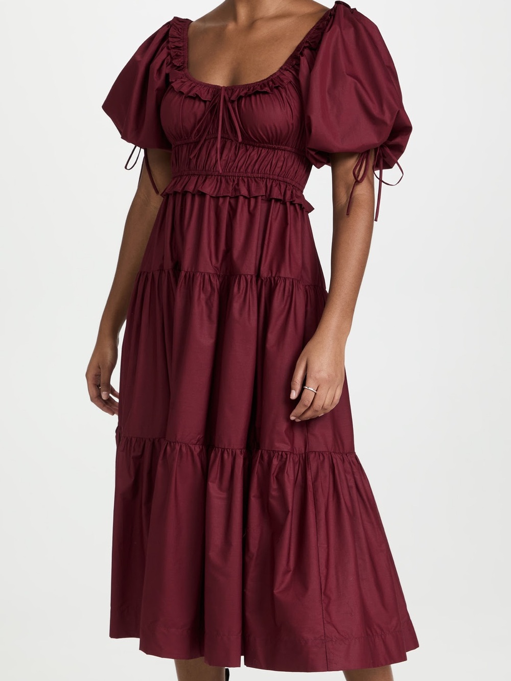 Burgundy Puff-Sleeve Tiered Midi Dress by En Saison